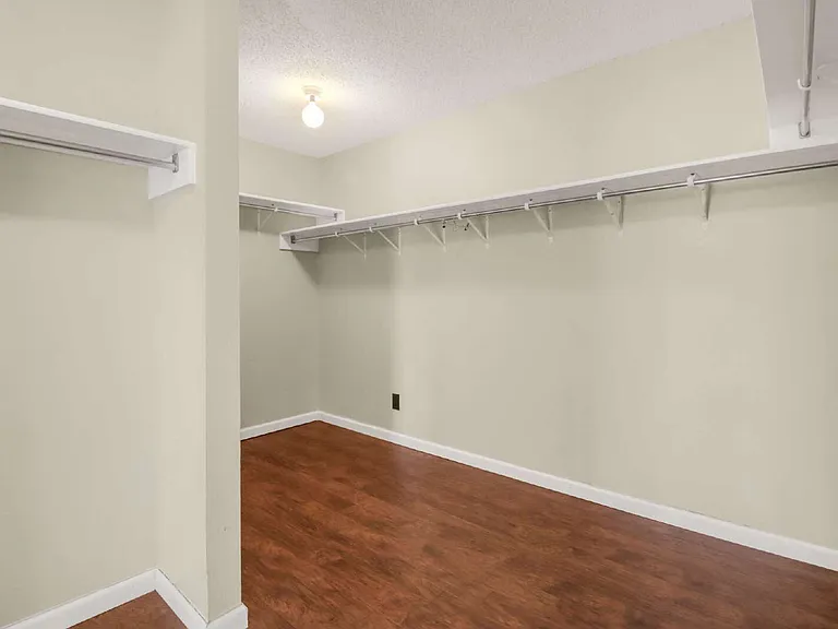 5923 Walnut Mill Dr — Photo 26