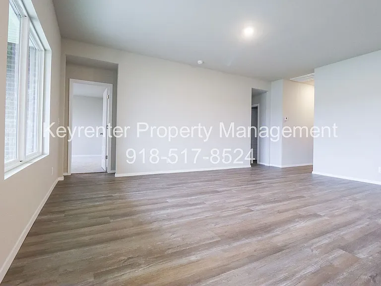 1327 E Honolulu Pl — Photo 20