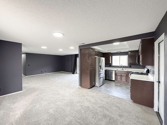 3rd image of 32200 Snyder Ln