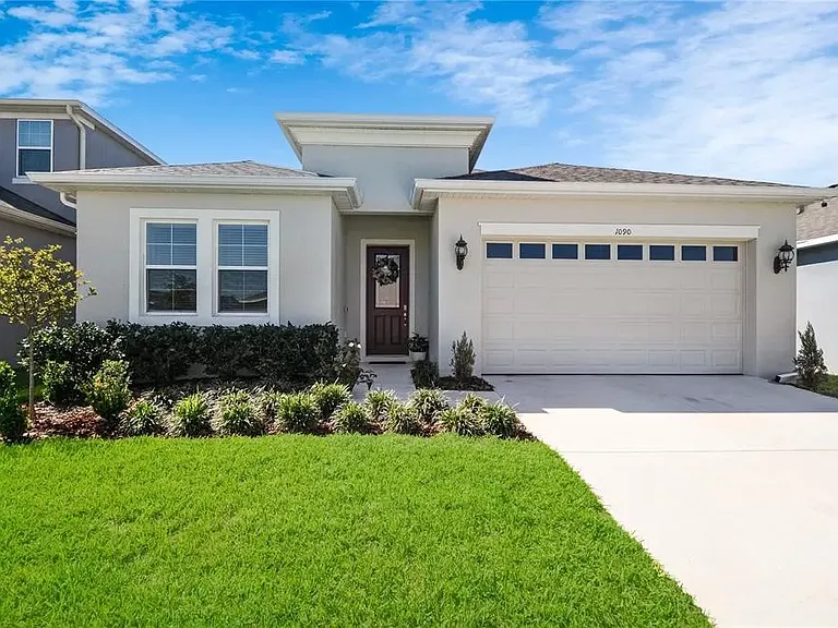 1090 Alder Tree Dr — Photo 1