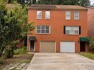 74 Davis Mill Ct, Lawrenceville, GA 30044