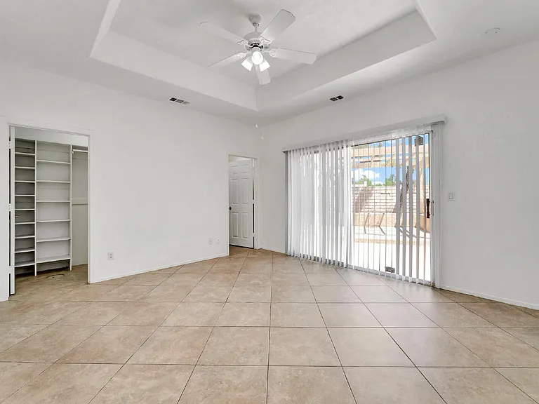 2560 Silver Shadow Dr — Photo 18