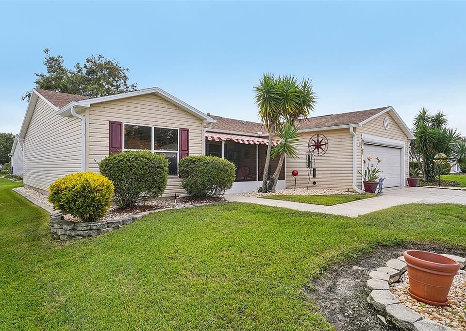 1st image of 2737 Privada Dr