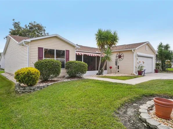 2737 Privada Dr, The Villages, FL 32162