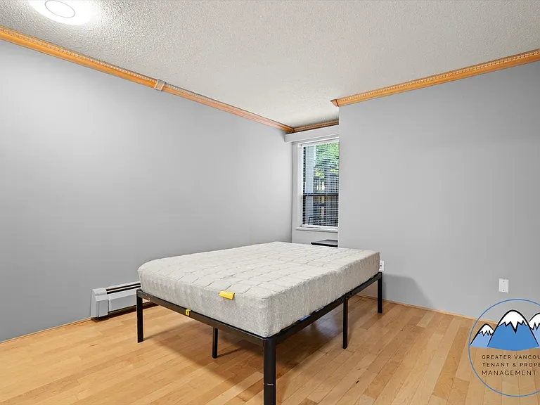 1945 Woodway Pl #102 — Photo 13