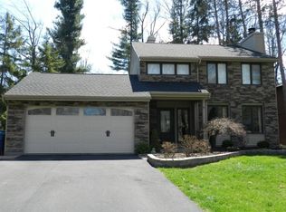 11 Dappled Dr, East Amherst, NY 14051