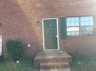 406 E Girard Ave #A, Muscle Shoals, AL 35661