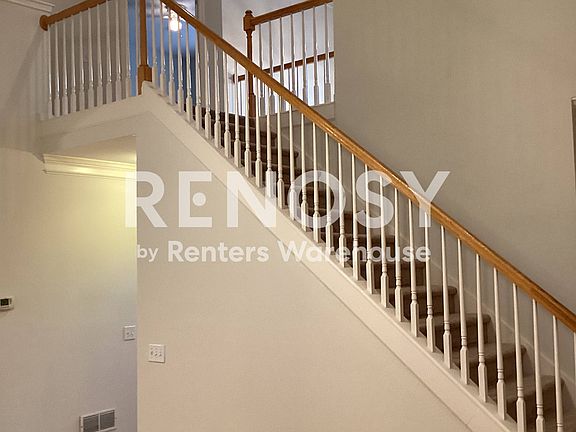 4th image of 755 Milton Oaks Dr