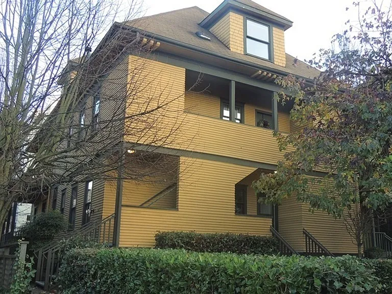 1417 Boylston Ave — Photo 10