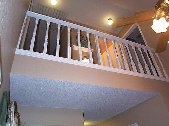 5th image of 432 Greenvalley Dr
