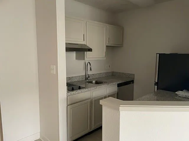 703 N Shore Dr — Photo 9
