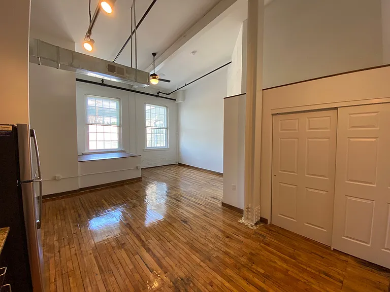 Riverside Lofts — Photo 12