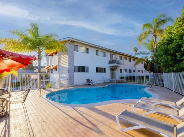 Villa Knolls Apartments