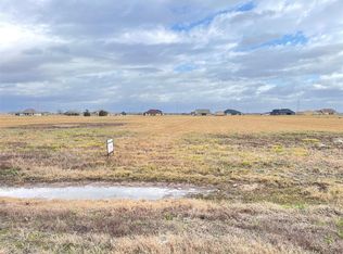 590 Longhorn Trl, Angleton, TX 77515