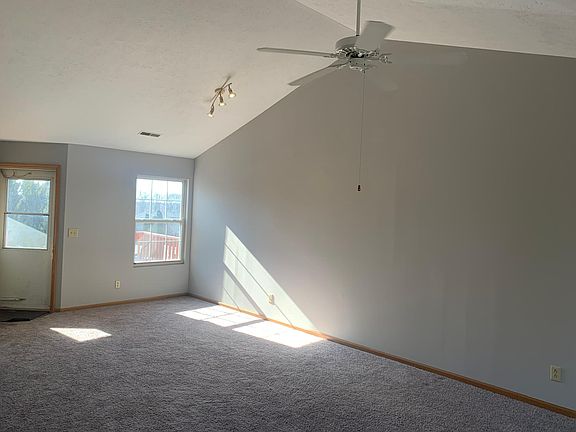 4th image of 5712 Tall Pines Pkwy APT 4