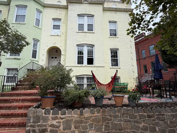 520 2nd St SE APT 1, Washington, DC 20003