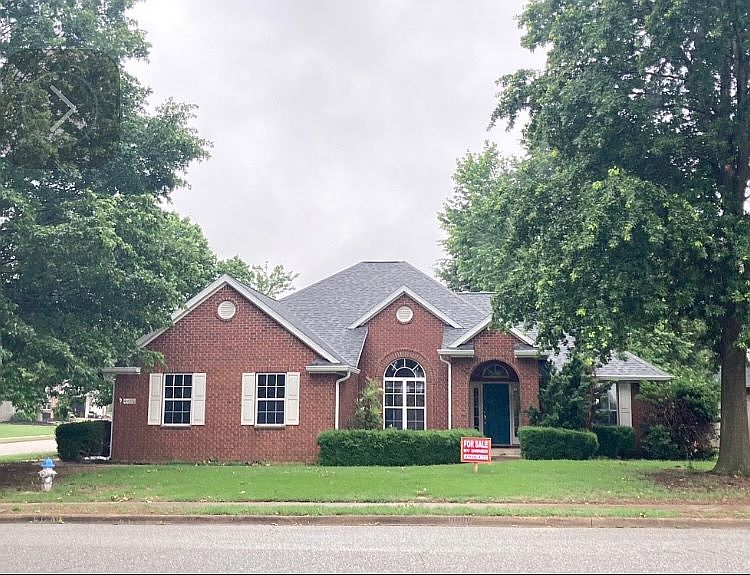 1st image of 4400 W Worthington Dr