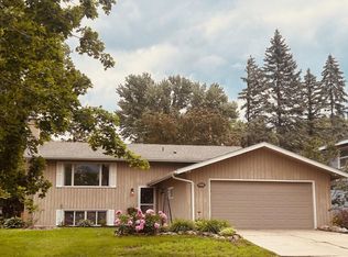 2648 E River Rd NE, Rochester, MN 55906
