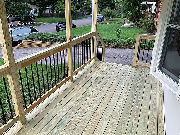 4th image of 9317 Edington Dr
