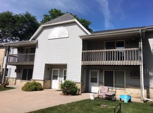 26602 Lilac Ln, Wind Lake, WI 53185