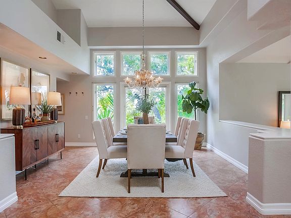 5th image of 1903 Mountain Valley Ln