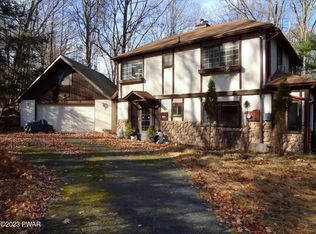 102 Buck Run, Greentown, PA 18426
