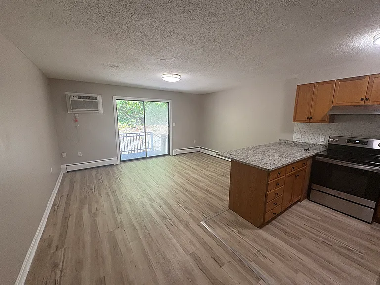 203A Regan Rd #5 — Photo 5