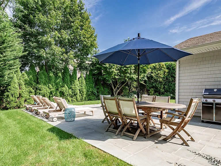 25 Bishops Ct — Photo 21