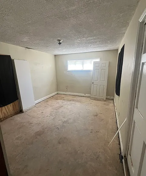 1653 Downing Cir — Photo 13