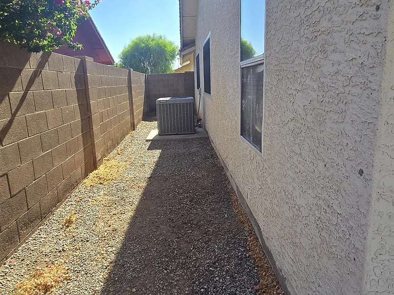 1541 S 34th Ave — Photo 22
