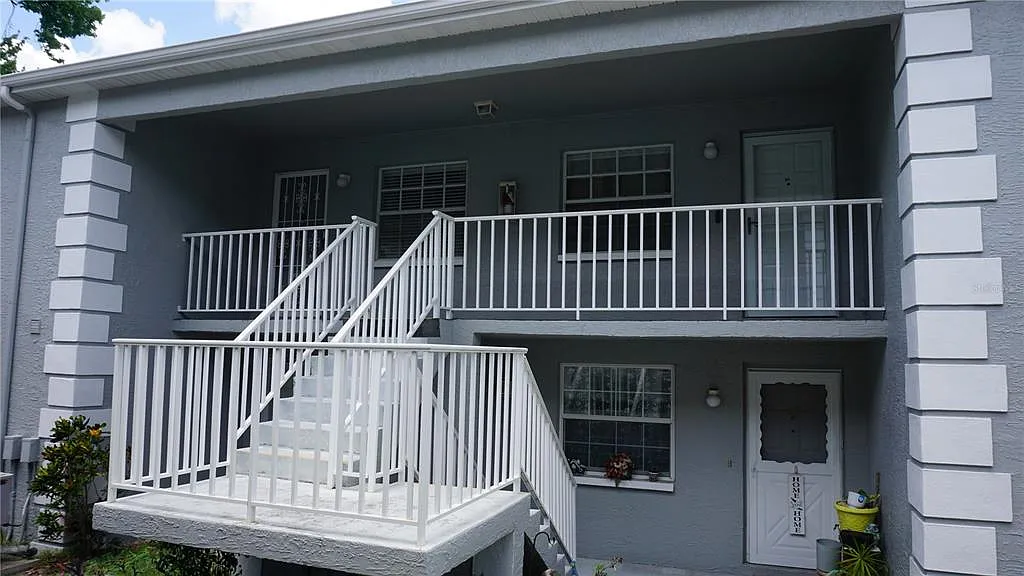 2 bed, 2.0 bath, 1103 sqft, $1,600 — Photo 2