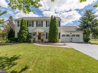 2213 Claymont Dr, Quakertown, PA 18951