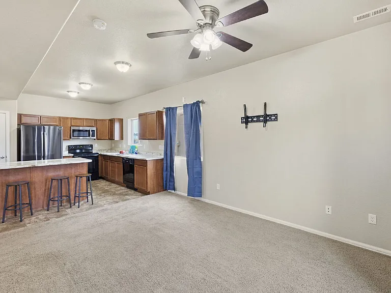 7132 Bracken Pl — Photo 5