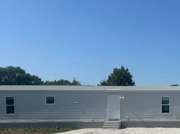 10514 Fairway Loop, Carthage, MO 64836