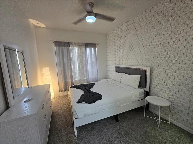 930 Oxford Dr — Photo 36