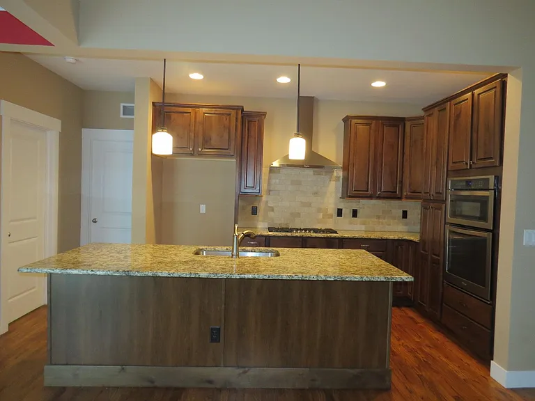 2845 Grand Lake Dr — Photo 3