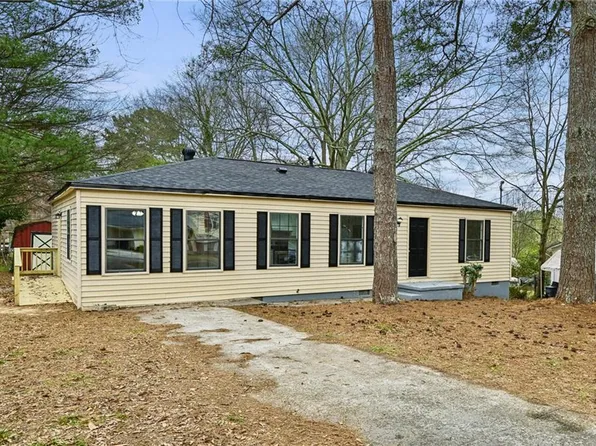 6190 Havana St, Forest Park, GA 30297