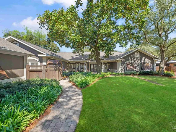 44 Highpoint Dr, Gulf Breeze, FL 32561