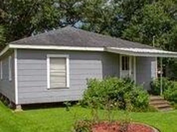 21 Marino Dr, Norco, LA 70079
