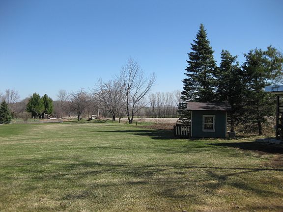 2nd image of N2872 Draheim Dr