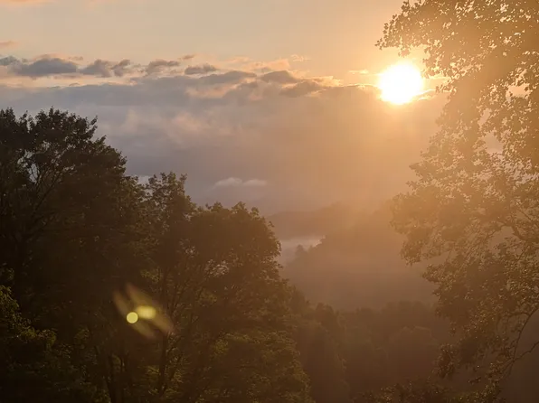 873 Fontana Heights Rd, Robbinsville, NC 28771