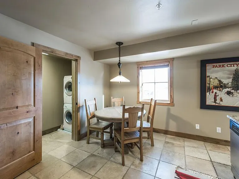 2260 Park Ave #10 — Photo 6