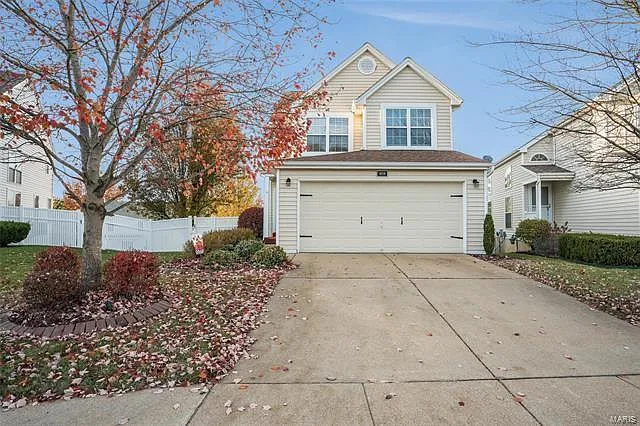 16719 Hickory Meadows Ct photo 1