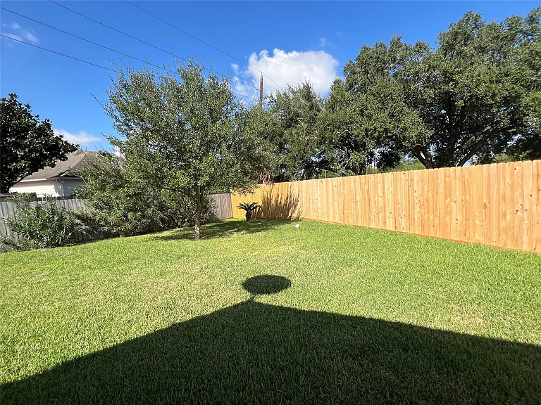 1819 Hanbury Ct — Photo 22