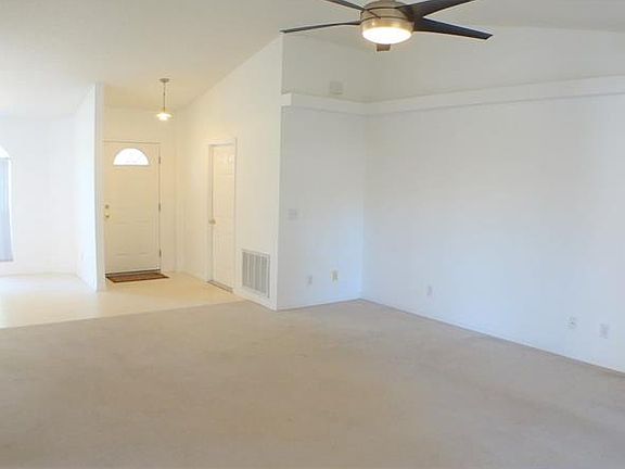 4th image of 7131 50th Ave N