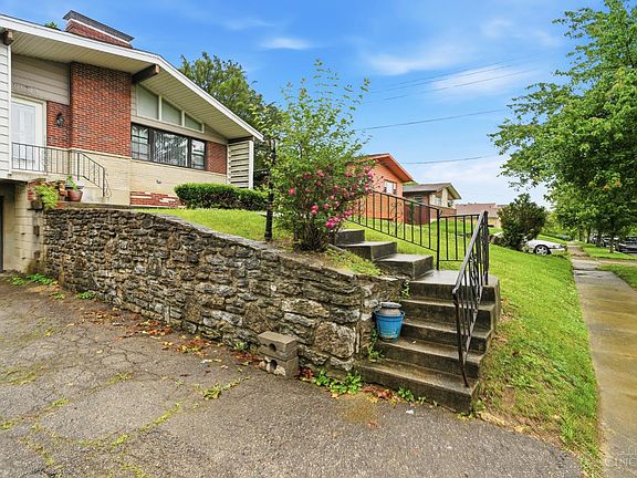 3rd image of 8084 Stillwell Rd