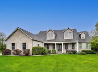 292 River Run Dr, Saint Joseph, MI 49085