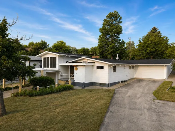 727 Saint Joe St, Spearfish, SD 57783