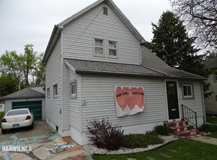 528 E Illinois St, Freeport, IL 61032