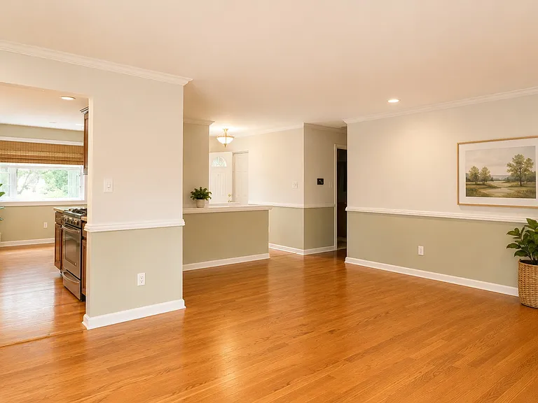 537 E Indian Spring Dr — Photo 6